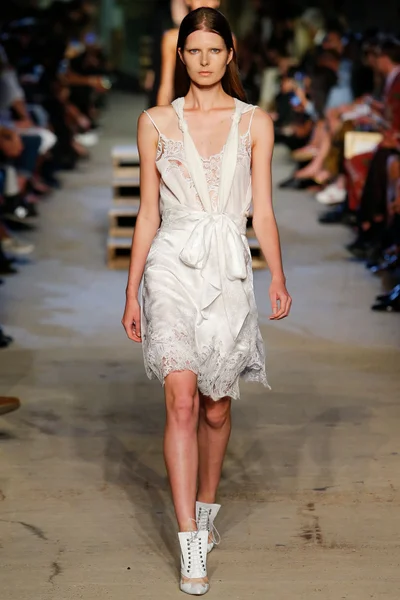 Look 4